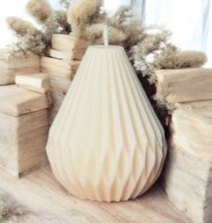 Bougie Moulée en Cire de Coco – Élégance Naturelle